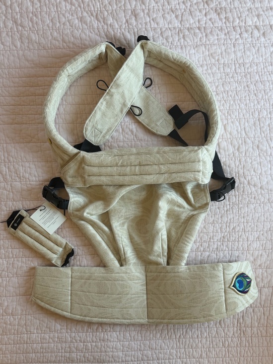 Artipoppe Other - Artipoppe Zeitgeist Argus Oat Linen Carrier - Like New
